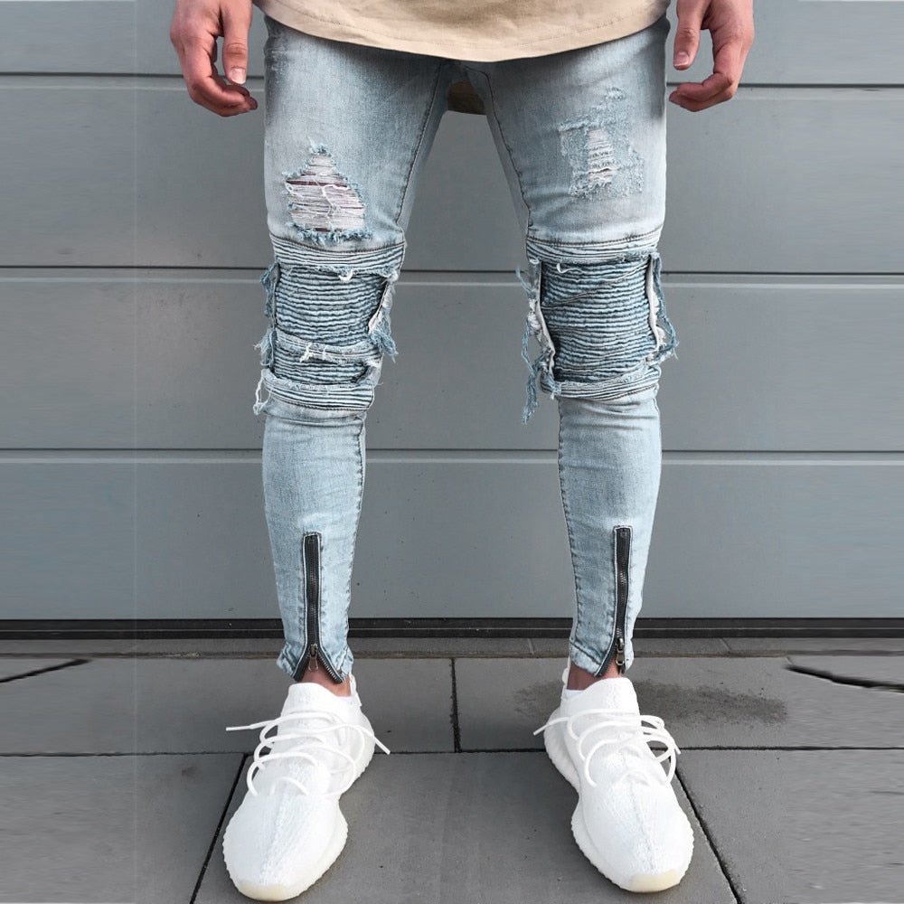 RIPPED SKINNY JEANS